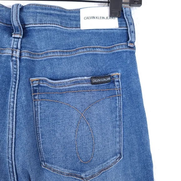 CALVIN KLEIN JEANS High-Rise Skinny Ankle Jeans - Picture 9 of 12